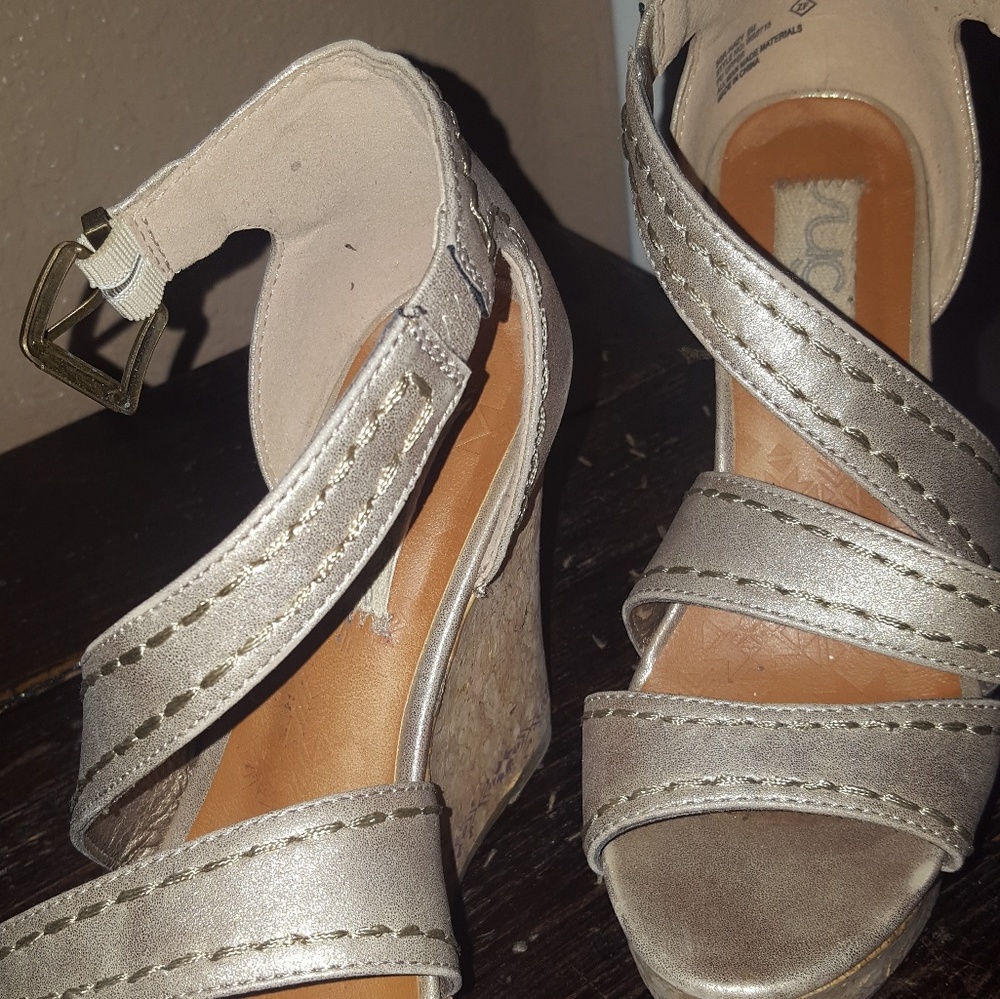 Wedge heels - Picture 2 of 2